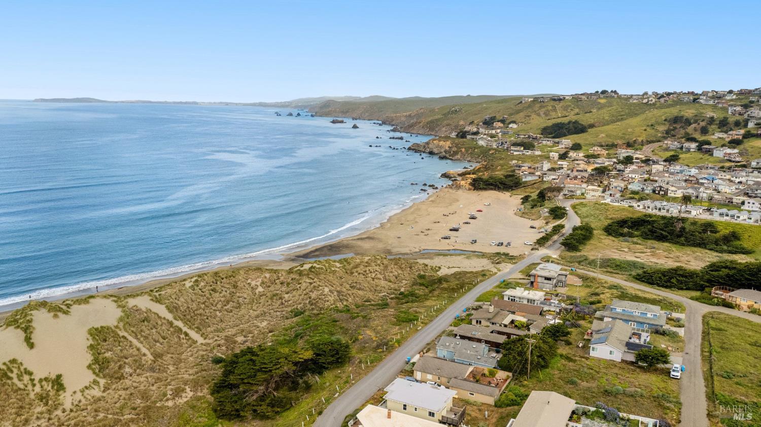 Detail Gallery Image 4 of 56 For 41 Cliff St, Dillon Beach,  CA 94929 - 2 Beds | 1 Baths