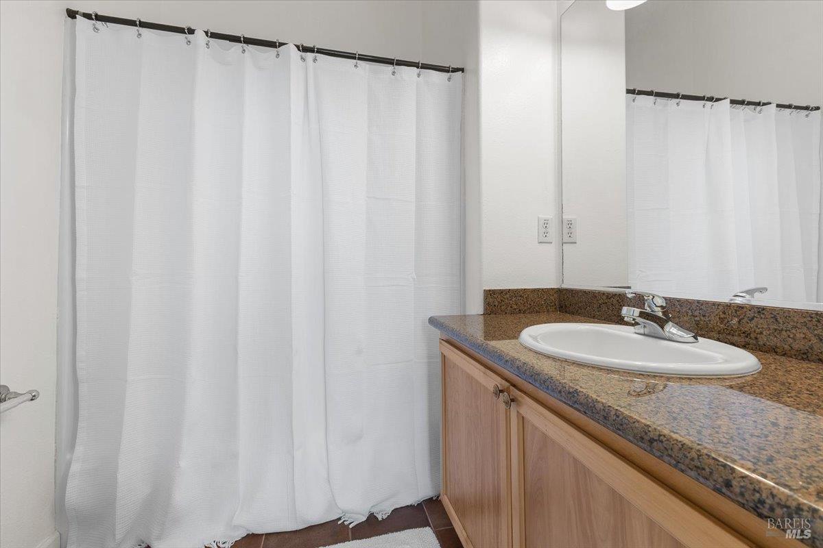 Detail Gallery Image 15 of 19 For 905 Doubles Dr #208,  Santa Rosa,  CA 95407 - 2 Beds | 2/1 Baths