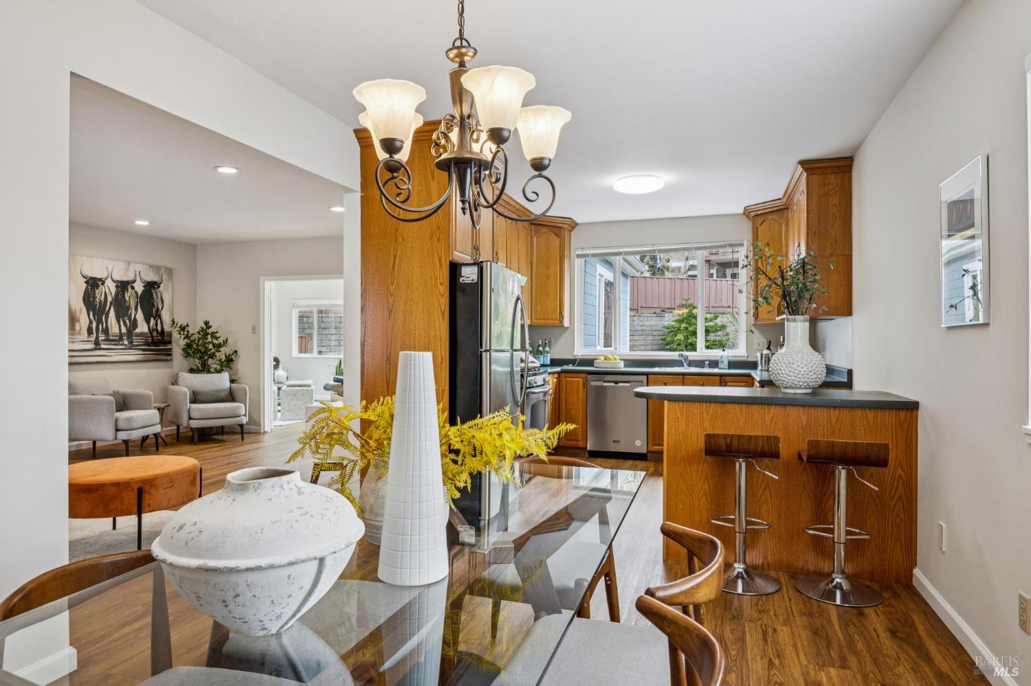 Detail Gallery Image 16 of 43 For 35 San Pablo Ave, San Rafael,  CA 94903 - 3 Beds | 2 Baths