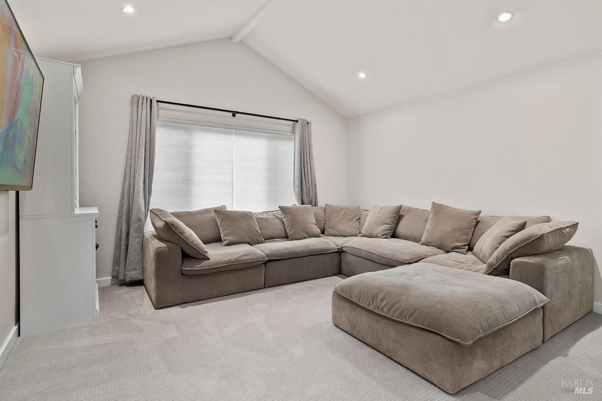 Detail Gallery Image 9 of 23 For 7685 Beverly Dr, Rohnert Park,  CA 94928 - 4 Beds | 2 Baths