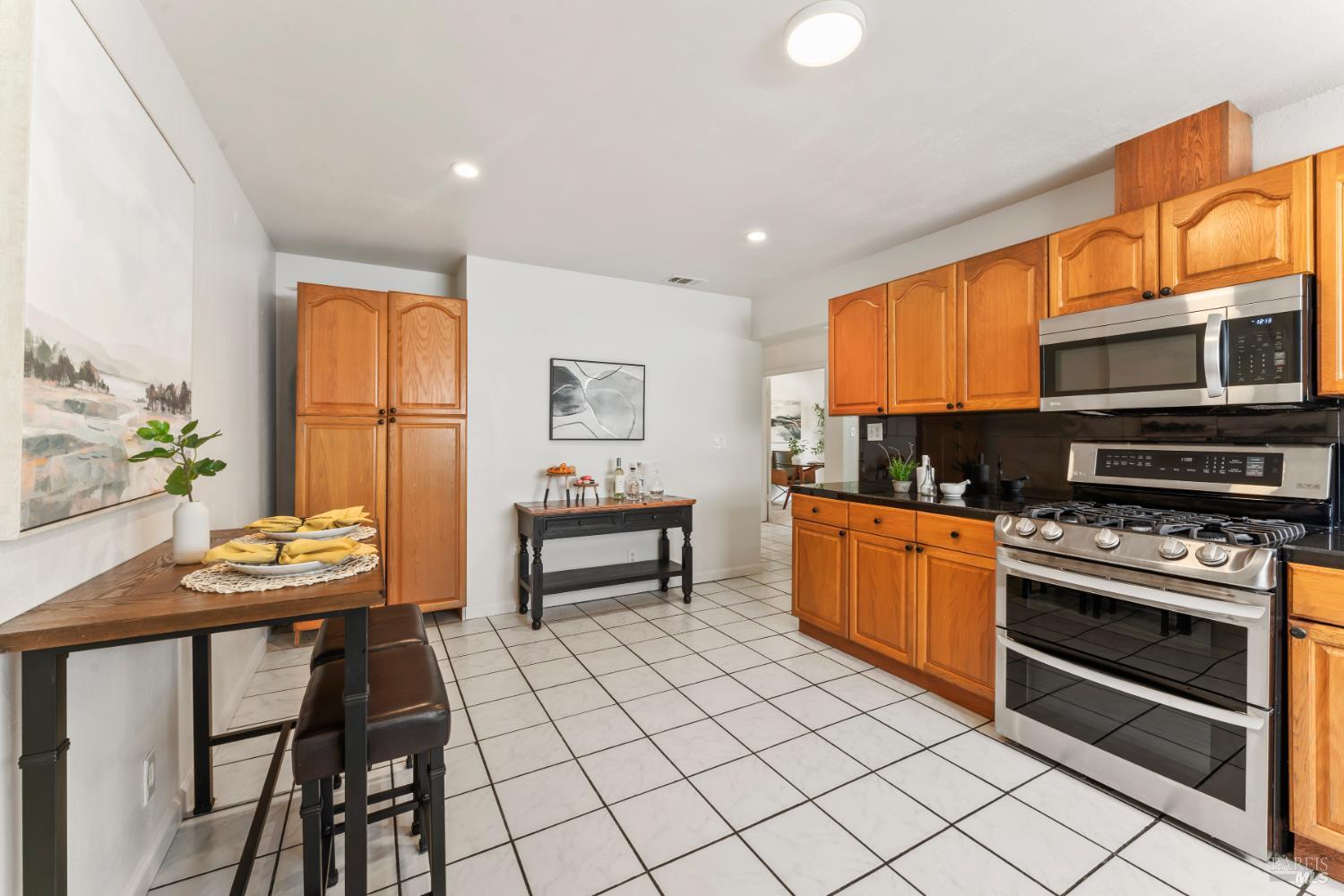 Detail Gallery Image 23 of 29 For 1390 Salvador Ave, Napa,  CA 94558 - 4 Beds | 2 Baths