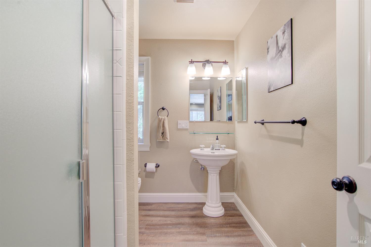 Detail Gallery Image 16 of 32 For 18525 Farquhar Rd, Cottonwood,  CA 96022 - 3 Beds | 2/1 Baths