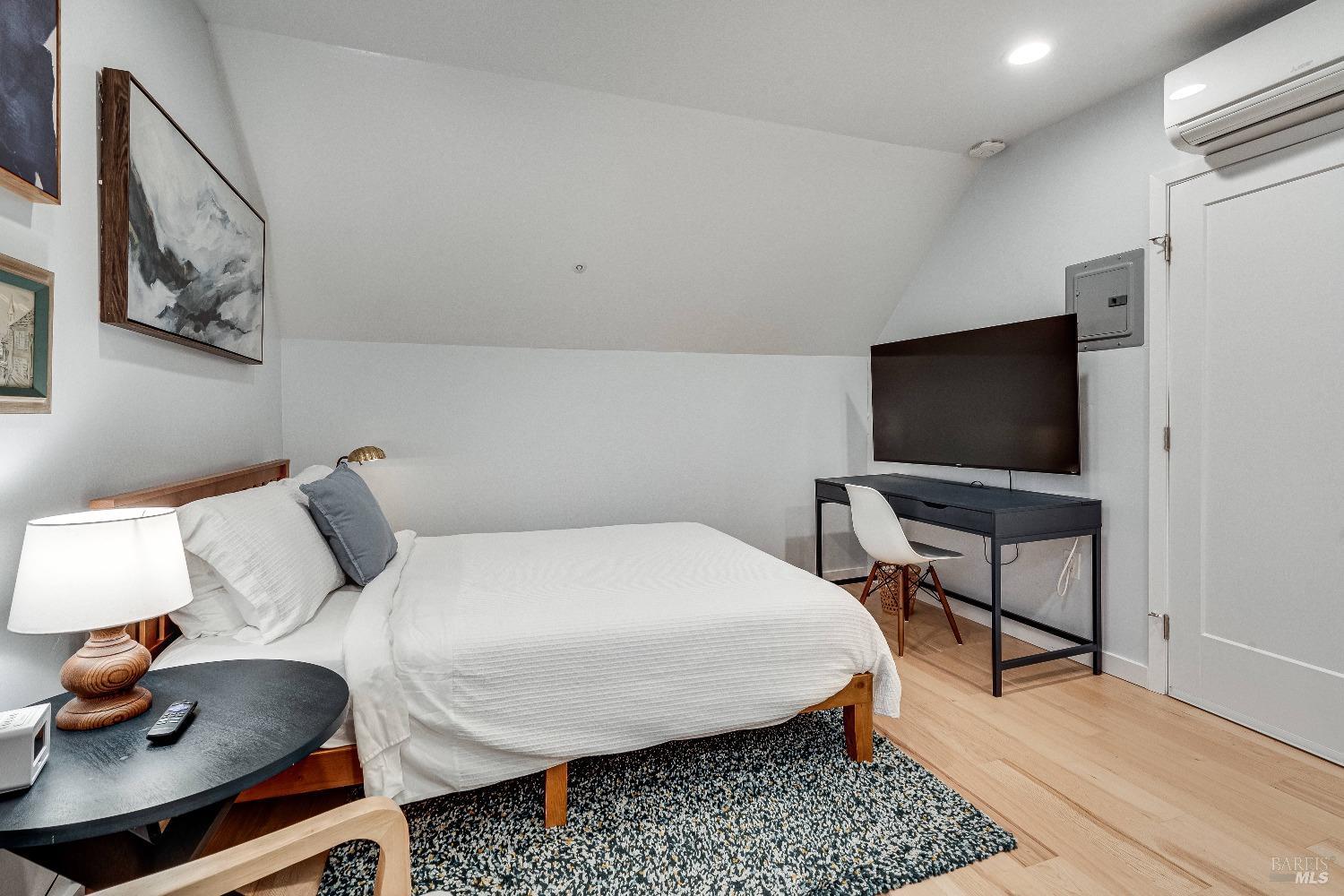 Detail Gallery Image 23 of 33 For 1532 Jefferson St, Napa,  CA 94559 - – Beds | – Baths