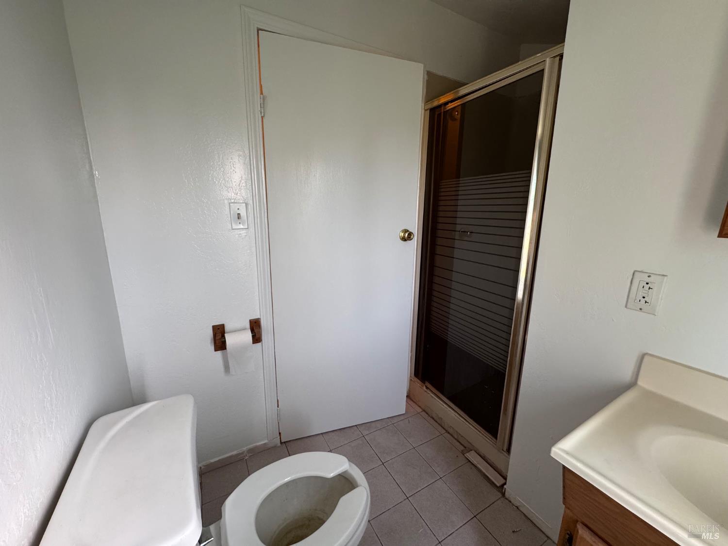 Detail Gallery Image 14 of 26 For 4553 Stony Point Rd, Santa Rosa,  CA 95407 - 3 Beds | 1 Baths