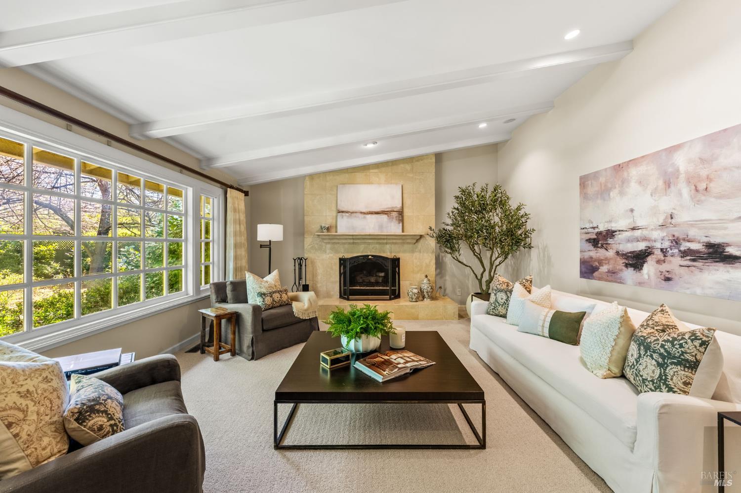 Detail Gallery Image 9 of 67 For 1670 Cabernet Ln, Saint Helena,  CA 94574 - 5 Beds | 5/1 Baths