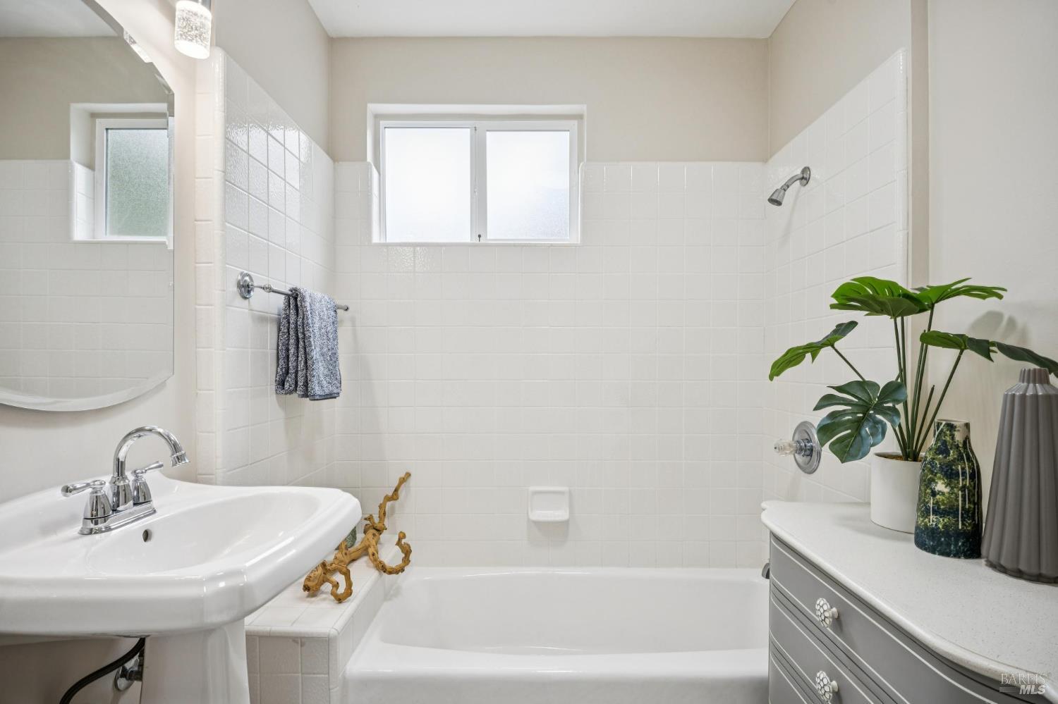 Detail Gallery Image 33 of 43 For 35 San Pablo Ave, San Rafael,  CA 94903 - 3 Beds | 2 Baths