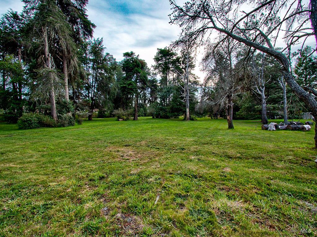 Detail Gallery Image 20 of 25 For 19100 Summers Ln, Fort Bragg,  CA 95437 - – Beds | – Baths