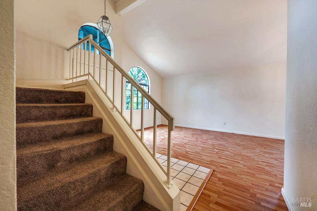 Detail Gallery Image 16 of 34 For 1924 Gambels Way, Santa Rosa,  CA 95403 - 4 Beds | 2/1 Baths