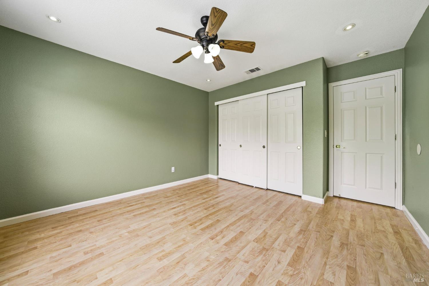 Detail Gallery Image 49 of 78 For 715 Antiquity Dr, Fairfield,  CA 94534 - 5 Beds | 2 Baths