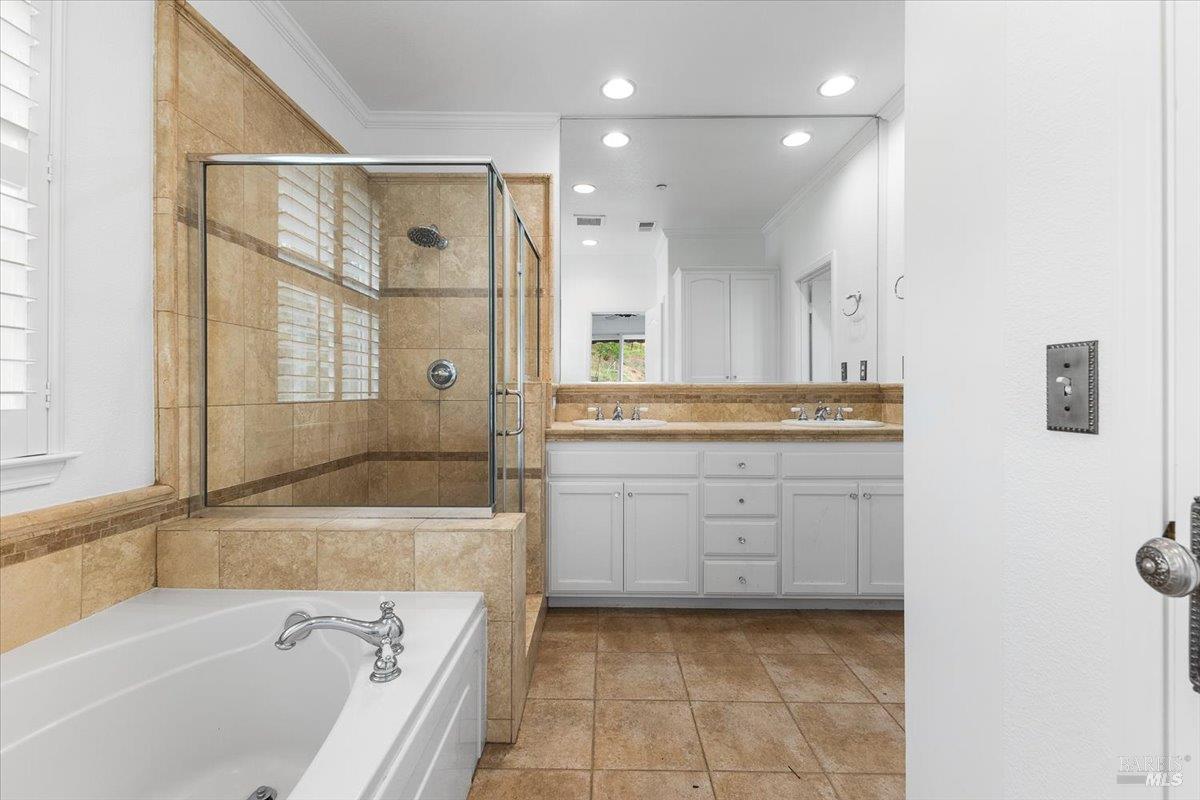 Detail Gallery Image 17 of 34 For 103 Paul Wittke Dr, Healdsburg,  CA 95448 - 4 Beds | 3 Baths