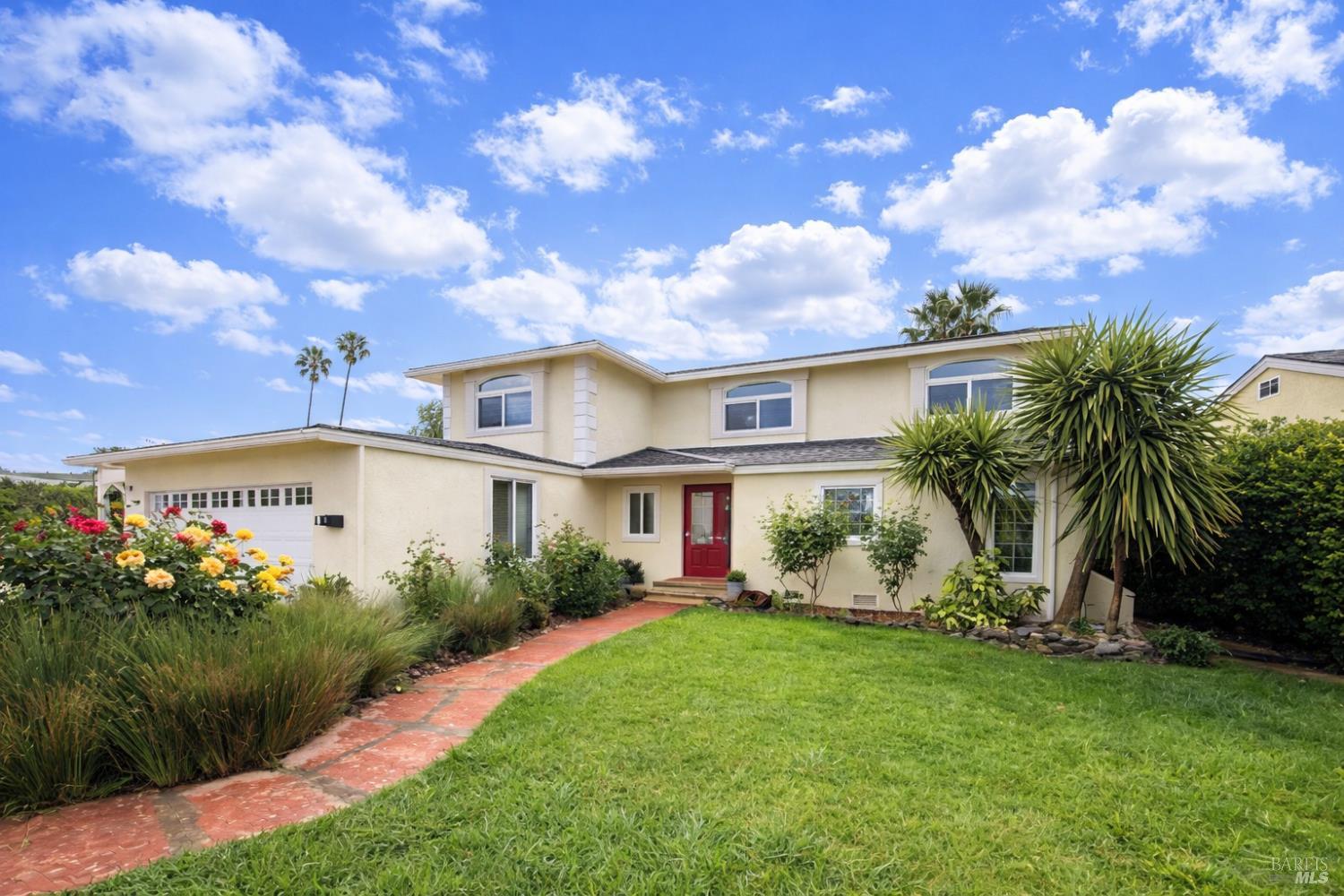 Detail Gallery Image 4 of 84 For 124 Montego Key, Novato,  CA 94949 - 4 Beds | 3 Baths