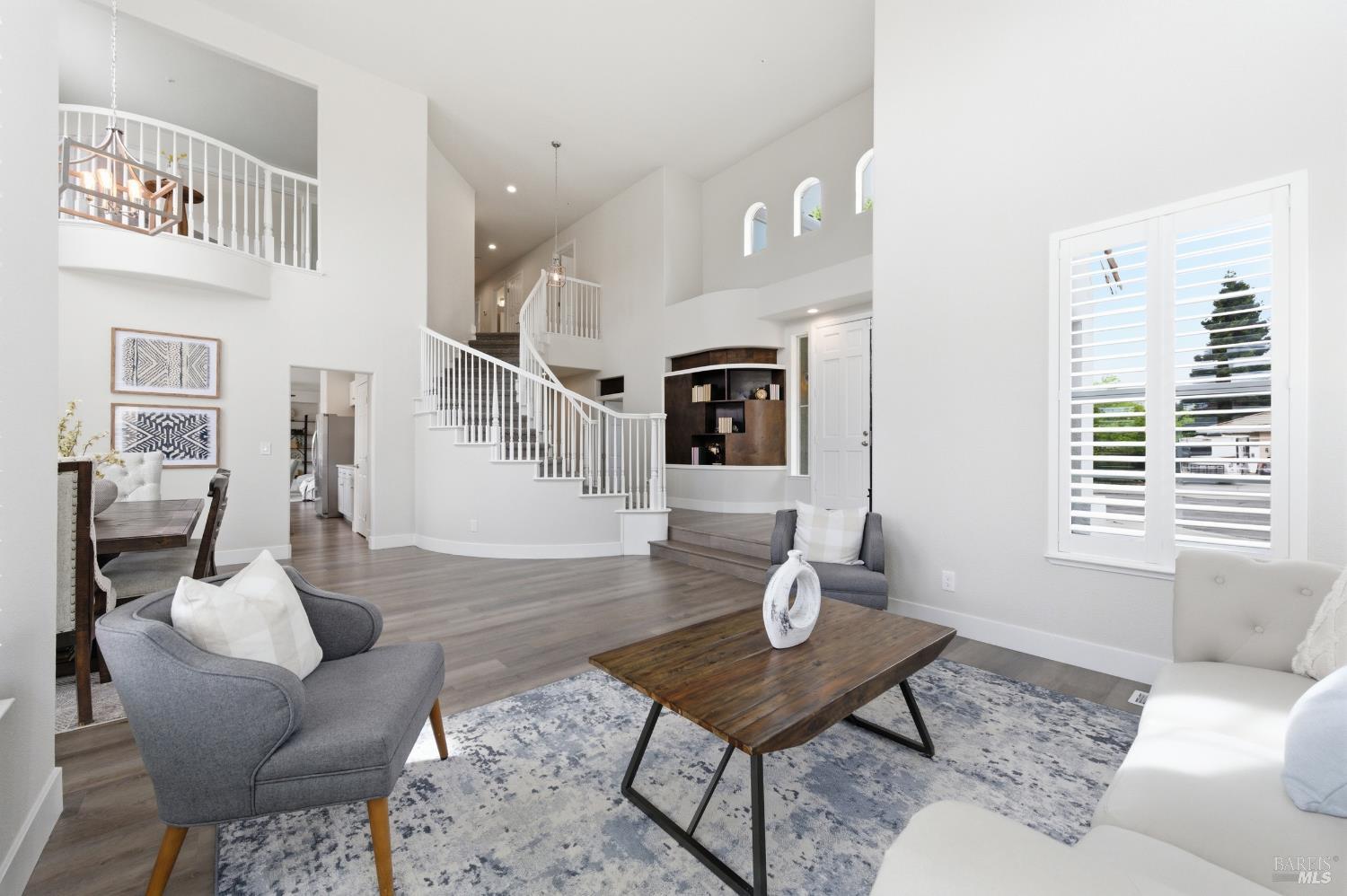 Detail Gallery Image 7 of 51 For 5226 Pavilion Ct, Fairfield,  CA 94534 - 5 Beds | 3/1 Baths