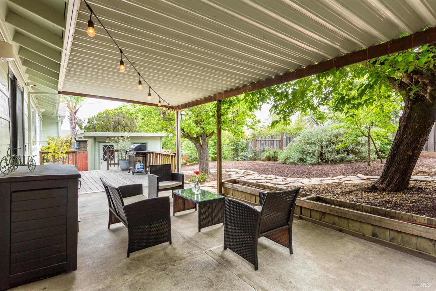 Detail Gallery Image 27 of 34 For 5642 Yerba Buena Rd, Santa Rosa,  CA 95409 - 4 Beds | 2 Baths