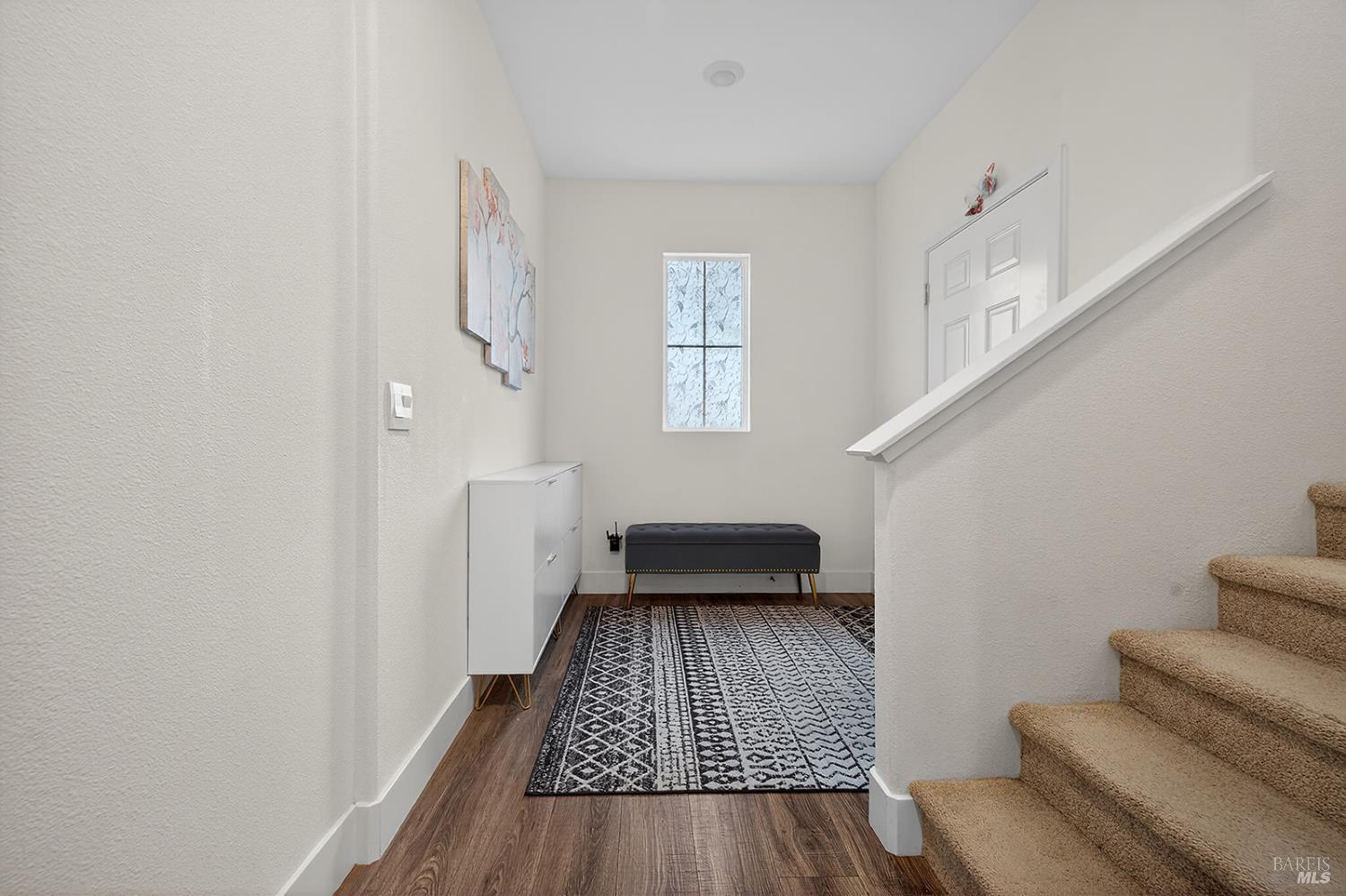 Detail Gallery Image 11 of 31 For 6042 Oxford Pl, Rohnert Park,  CA 94928 - 4 Beds | 2/1 Baths