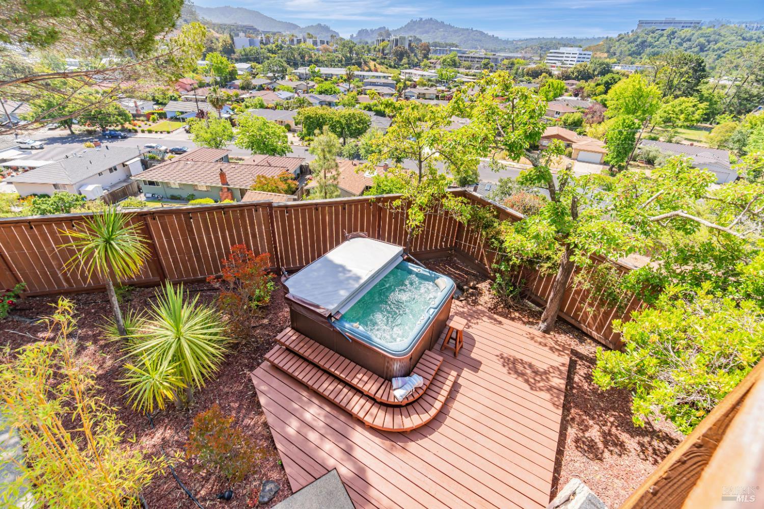 Detail Gallery Image 29 of 40 For 359 Orchid Dr, San Rafael,  CA 94903 - 4 Beds | 2/1 Baths