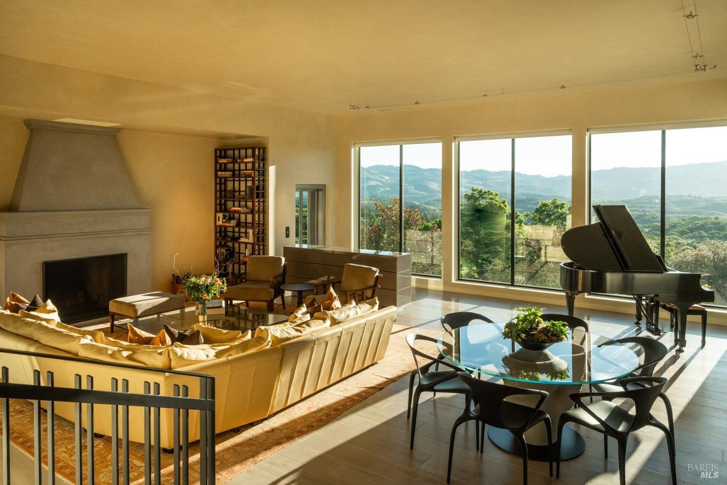 Detail Gallery Image 6 of 50 For 2900 Wild Turkey Run, Santa Rosa,  CA 95404 - 5 Beds | 7/1 Baths