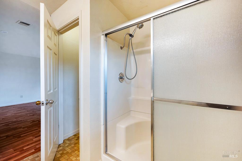 Detail Gallery Image 23 of 34 For 1924 Gambels Way, Santa Rosa,  CA 95403 - 4 Beds | 2/1 Baths