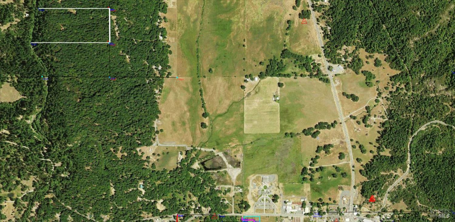 Detail Gallery Image 2 of 4 For 45500 Meadow Ln, Laytonville,  CA 95454 - – Beds | – Baths