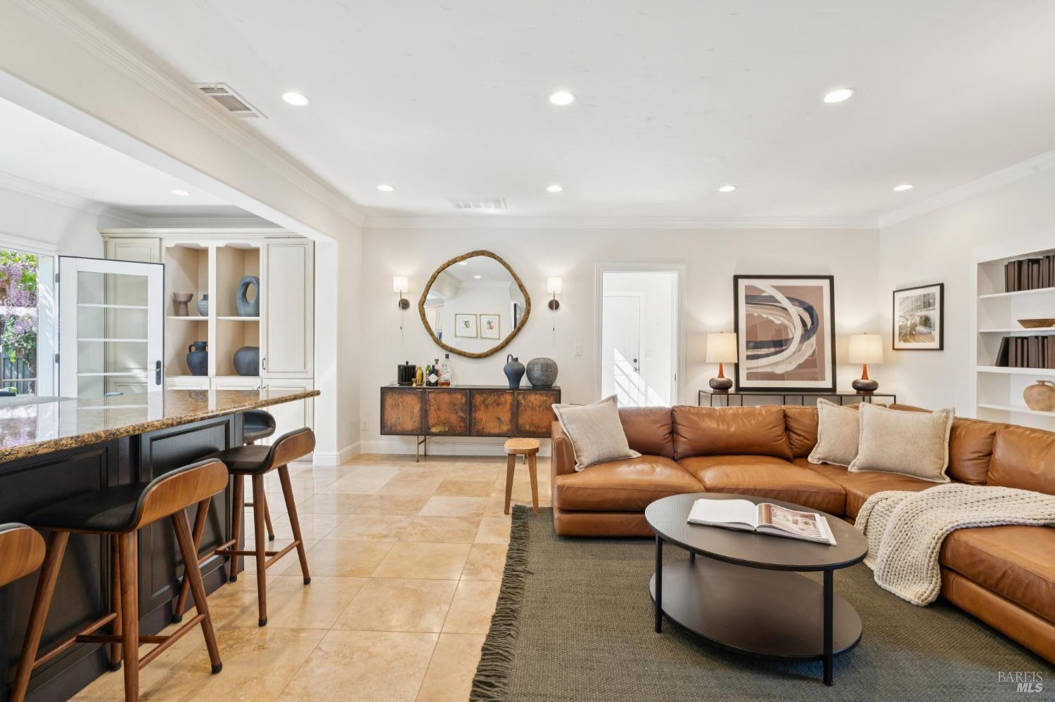 Detail Gallery Image 21 of 71 For 1021 Rose Dr, Napa,  CA 94558 - 4 Beds | 4 Baths