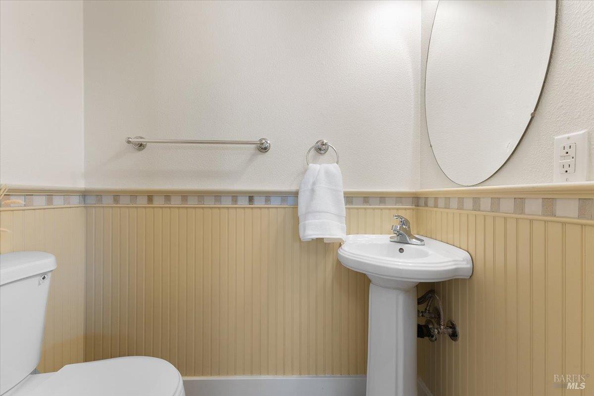 Detail Gallery Image 8 of 19 For 905 Doubles Dr #208,  Santa Rosa,  CA 95407 - 2 Beds | 2/1 Baths