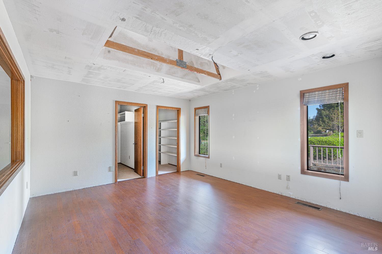 Detail Gallery Image 36 of 84 For 590 Pleasant Ave, Santa Rosa,  CA 95403 - 4 Beds | 3 Baths