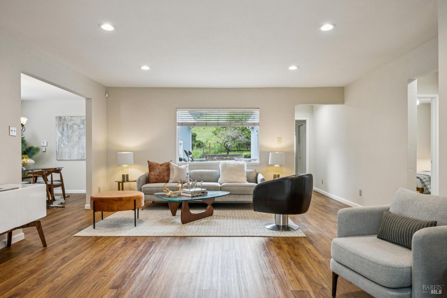 Detail Gallery Image 8 of 43 For 35 San Pablo Ave, San Rafael,  CA 94903 - 3 Beds | 2 Baths