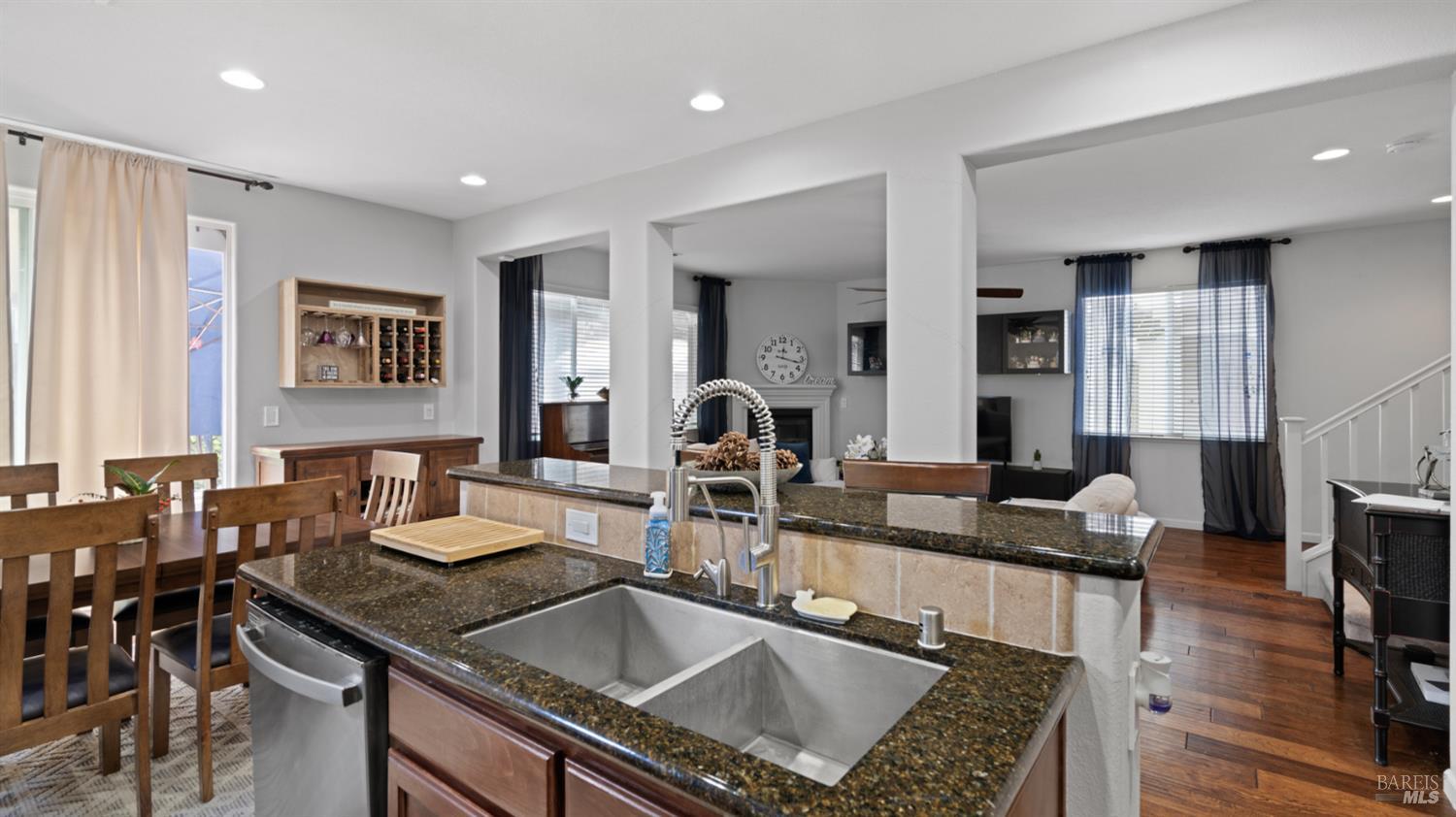 Detail Gallery Image 19 of 62 For 1157 N Station Dr, Vacaville,  CA 95688 - 4 Beds | 2/1 Baths