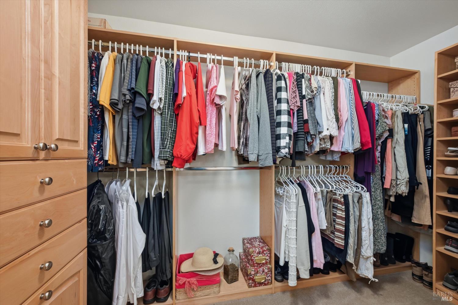 Detail Gallery Image 14 of 58 For 321 Portofino Way, Cloverdale,  CA 95425 - 4 Beds | 3 Baths