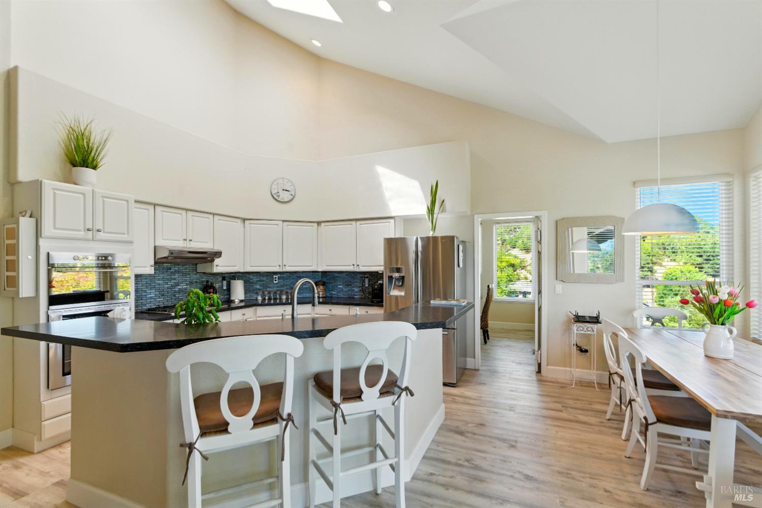 Detail Gallery Image 11 of 40 For 359 Orchid Dr, San Rafael,  CA 94903 - 4 Beds | 2/1 Baths
