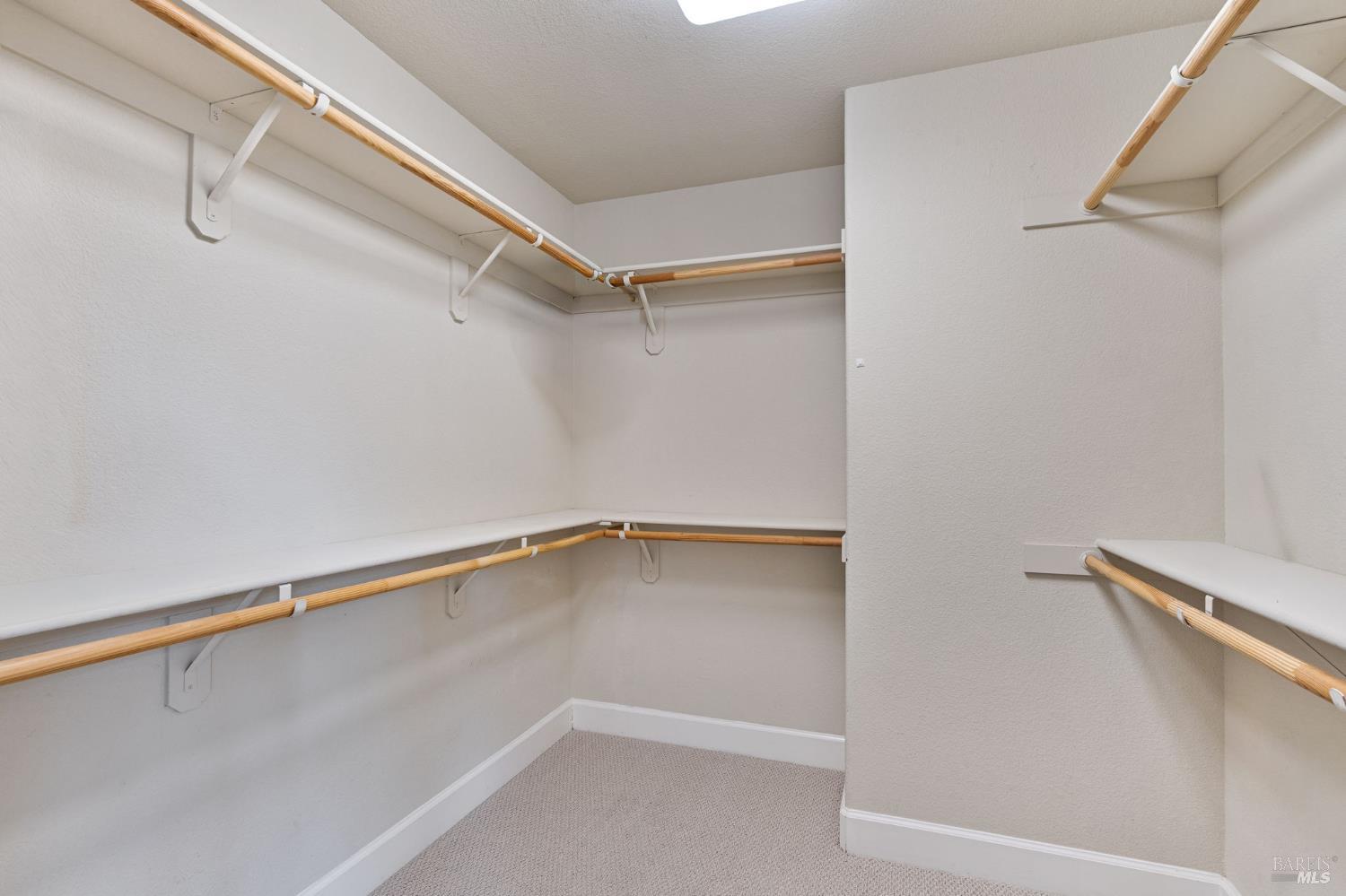 Detail Gallery Image 21 of 36 For 11 Edgehill Way, San Rafael,  CA 94903 - 4 Beds | 3/1 Baths