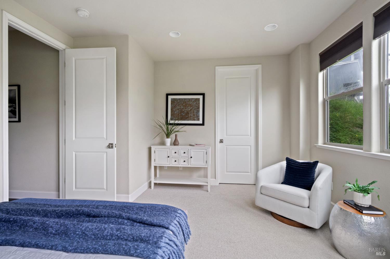 Detail Gallery Image 32 of 36 For 11 Edgehill Way, San Rafael,  CA 94903 - 4 Beds | 3/1 Baths