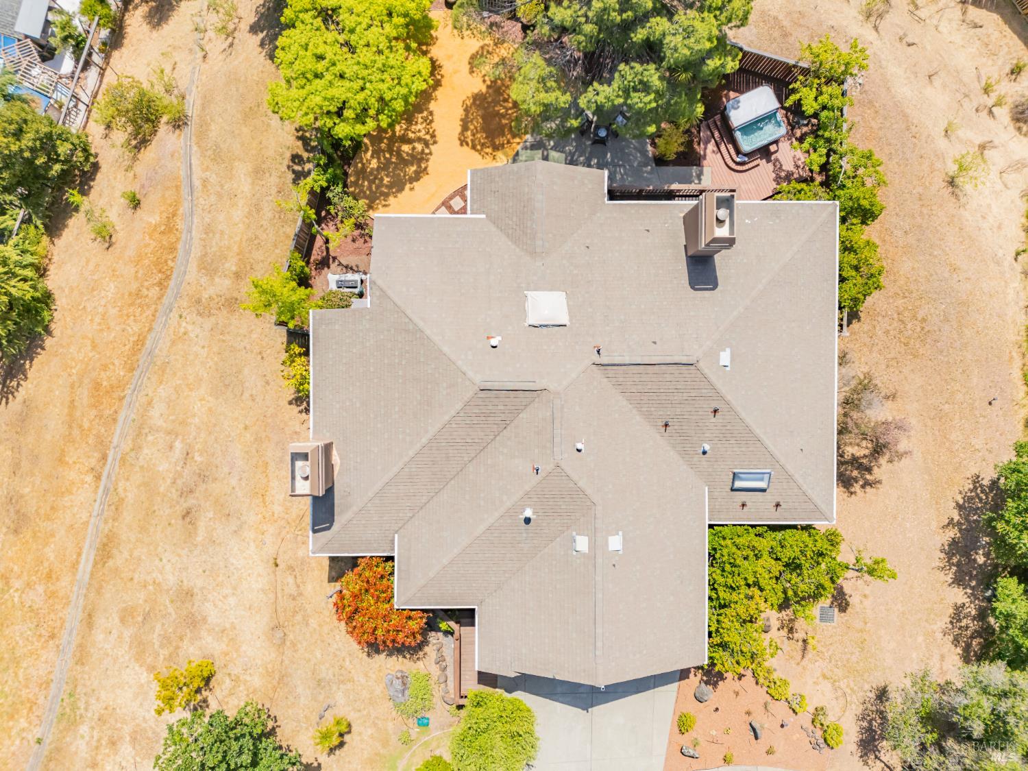 Detail Gallery Image 2 of 40 For 359 Orchid Dr, San Rafael,  CA 94903 - 4 Beds | 2/1 Baths