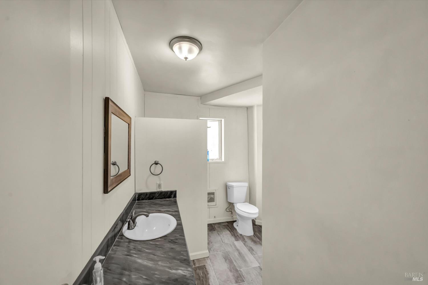 Detail Gallery Image 20 of 38 For 22550 Shady Grove Rd, Middletown,  CA 95461 - 2 Beds | 1 Baths