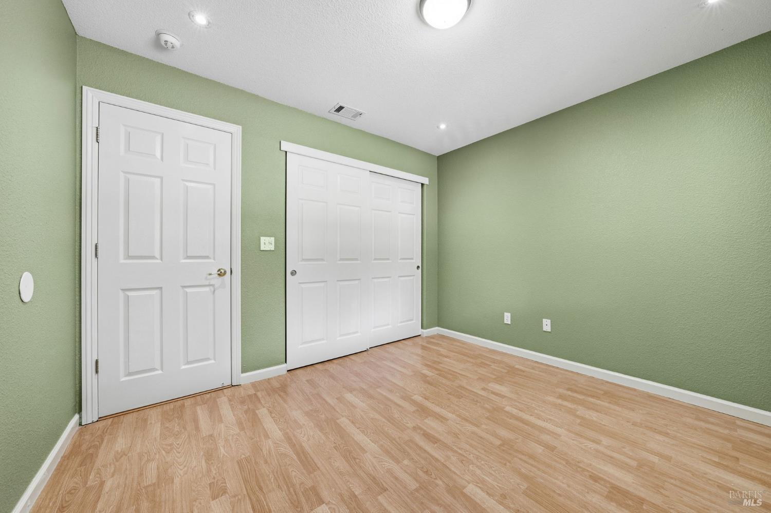 Detail Gallery Image 37 of 78 For 715 Antiquity Dr, Fairfield,  CA 94534 - 5 Beds | 2 Baths