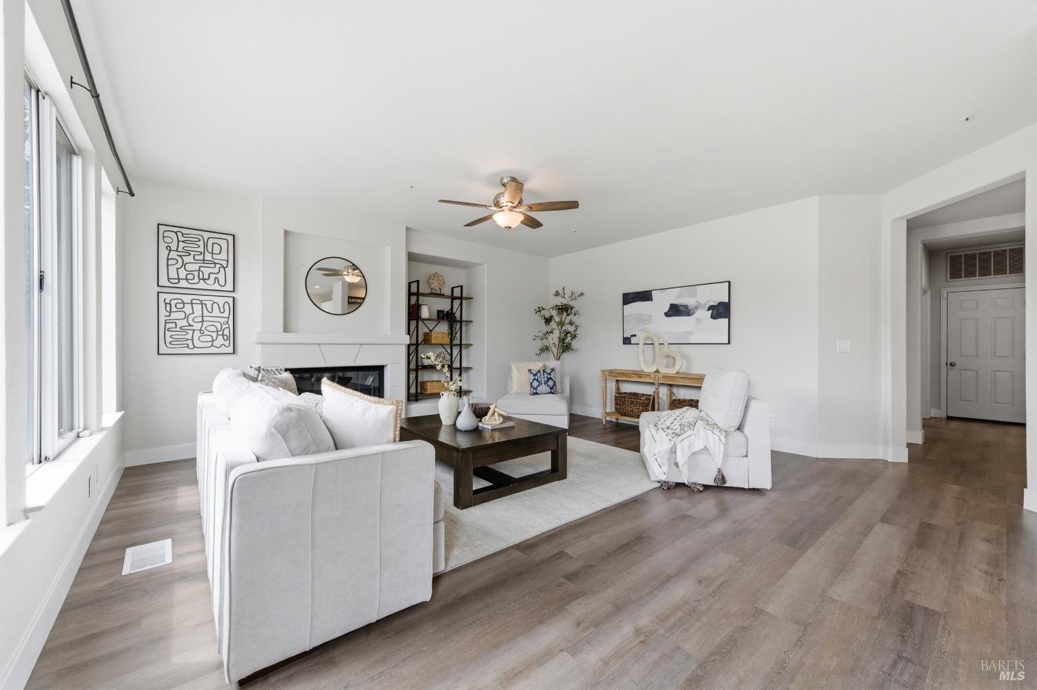 Detail Gallery Image 16 of 51 For 5226 Pavilion Ct, Fairfield,  CA 94534 - 5 Beds | 3/1 Baths