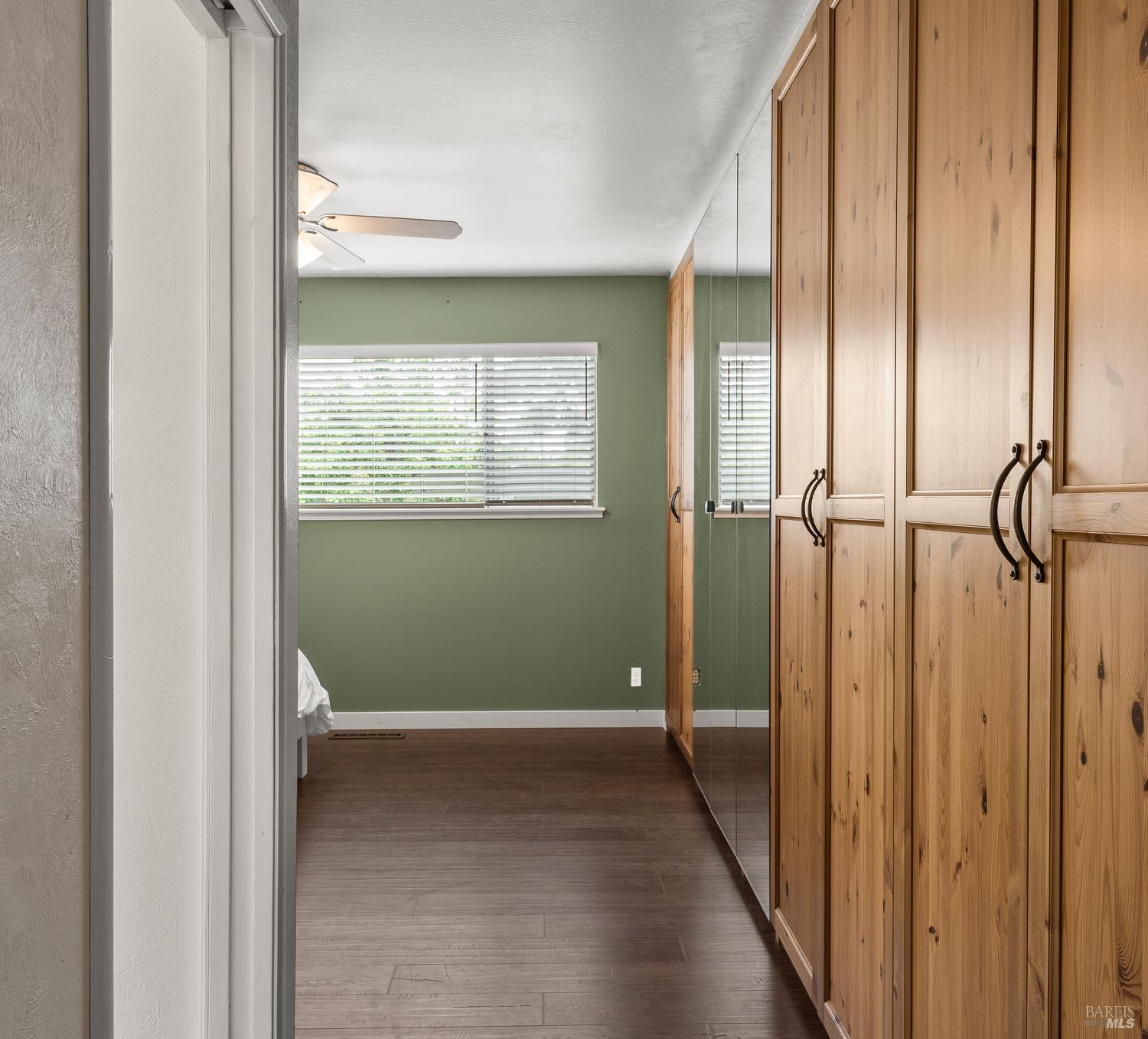 Detail Gallery Image 23 of 34 For 5642 Yerba Buena Rd, Santa Rosa,  CA 95409 - 4 Beds | 2 Baths