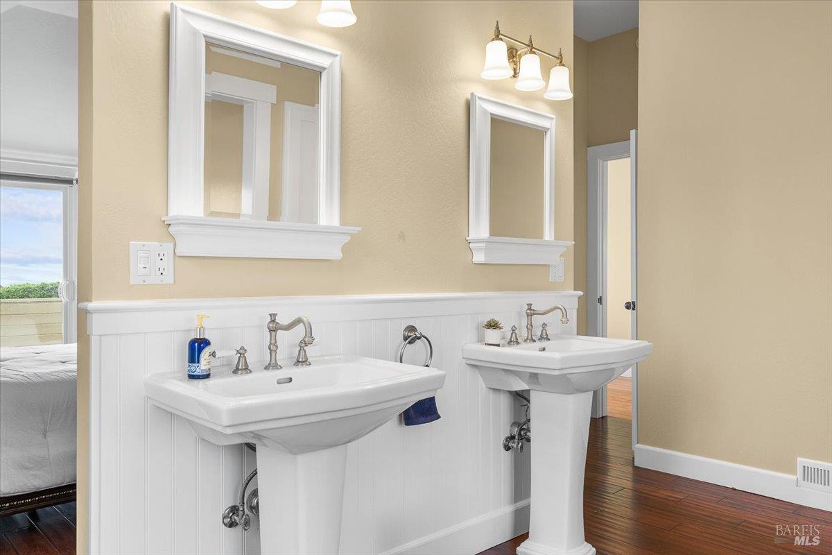 Detail Gallery Image 21 of 48 For 21468 Heron Dr, Bodega Bay,  CA 94923 - 3 Beds | 2/1 Baths