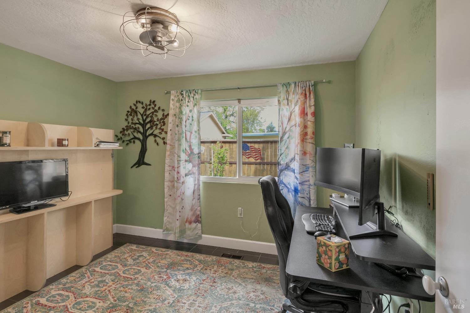 Detail Gallery Image 27 of 33 For 1250 Mission Dr, Sonoma,  CA 95476 - 3 Beds | 2 Baths