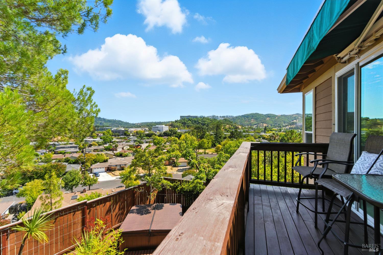 Detail Gallery Image 28 of 40 For 359 Orchid Dr, San Rafael,  CA 94903 - 4 Beds | 2/1 Baths