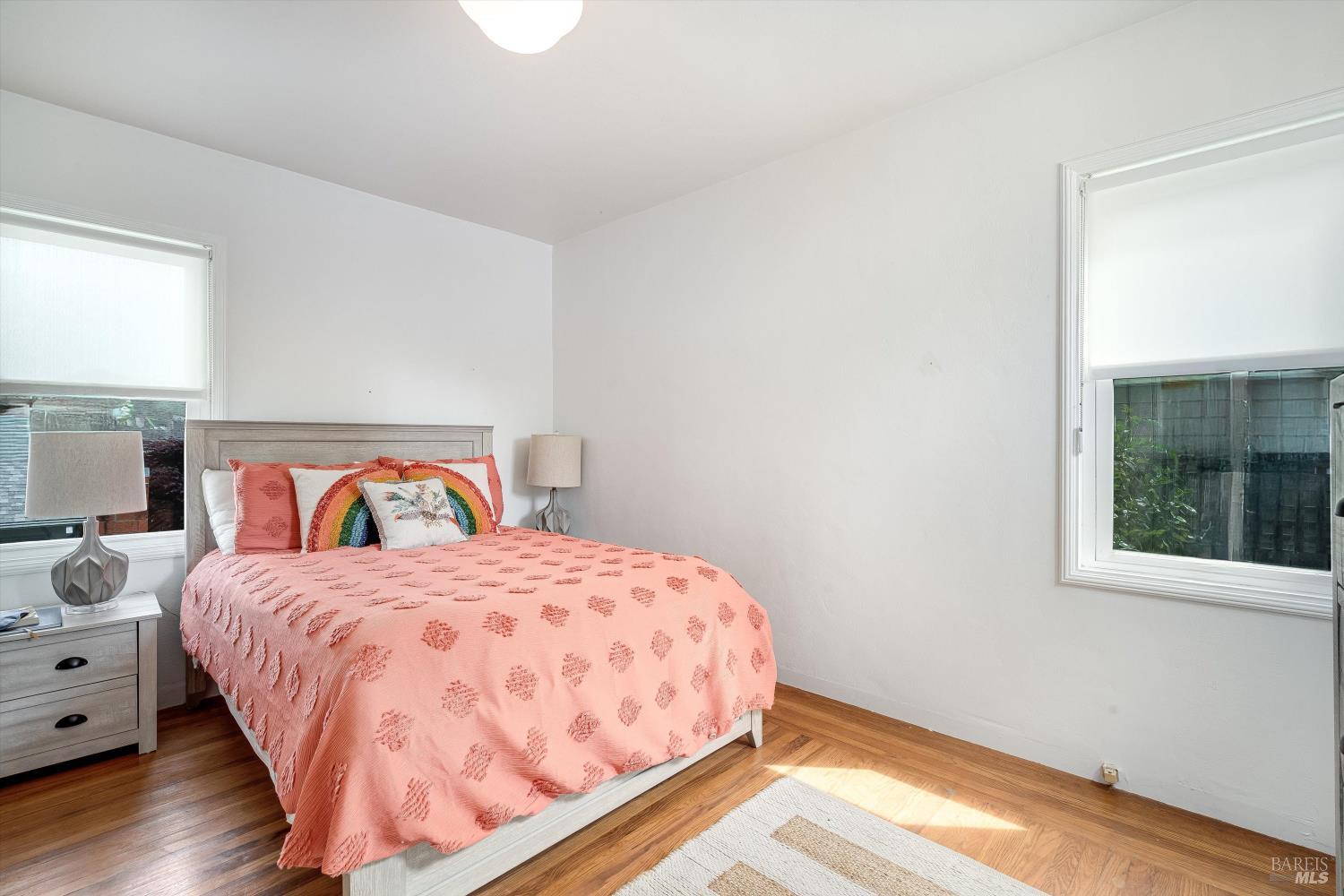 Detail Gallery Image 13 of 35 For 1304 Banks Ave, Napa,  CA 94559 - 3 Beds | 2 Baths