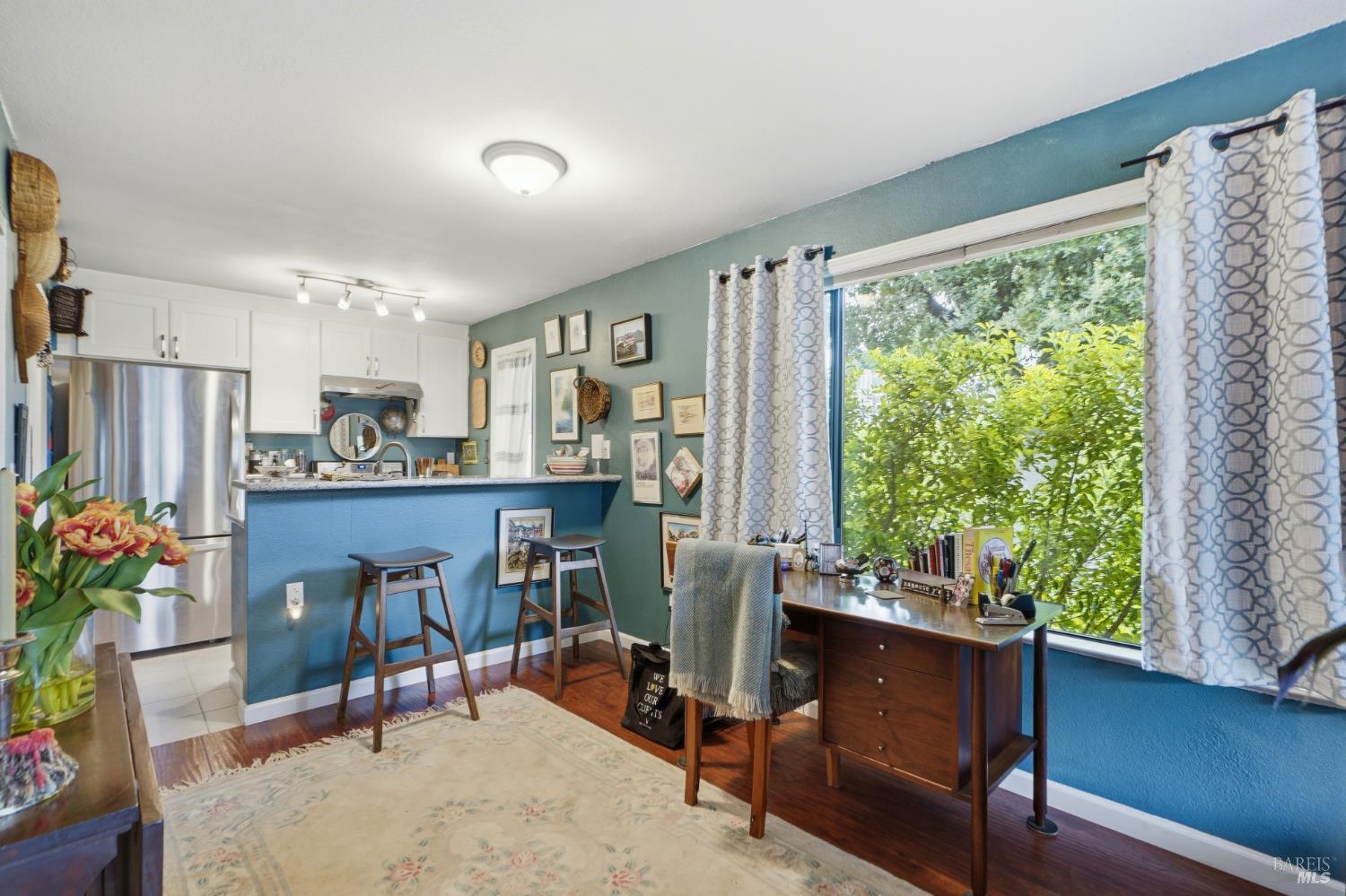 Detail Gallery Image 13 of 28 For 32 Dockside Cir, San Rafael,  CA 94903 - 2 Beds | 1 Baths