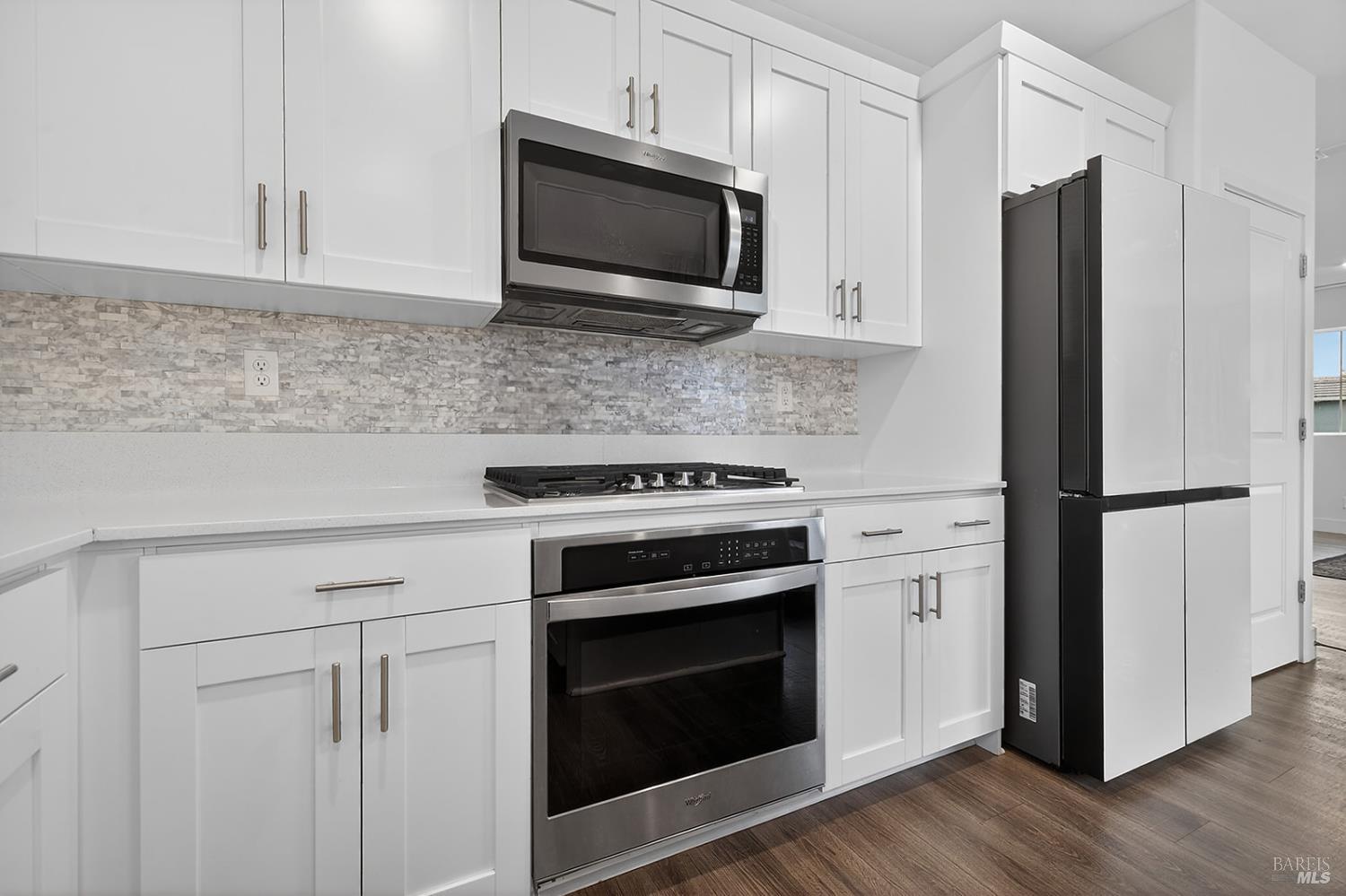 Detail Gallery Image 9 of 31 For 6042 Oxford Pl, Rohnert Park,  CA 94928 - 4 Beds | 2/1 Baths