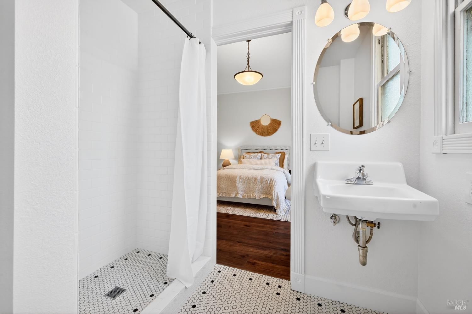 Detail Gallery Image 14 of 32 For 531 E Washington St, Petaluma,  CA 94952 - – Beds | – Baths