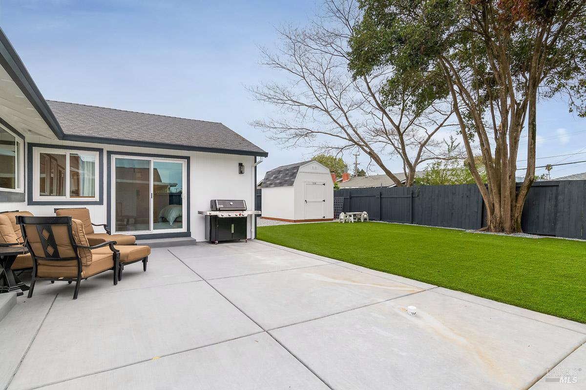 Detail Gallery Image 17 of 23 For 7685 Beverly Dr, Rohnert Park,  CA 94928 - 4 Beds | 2 Baths