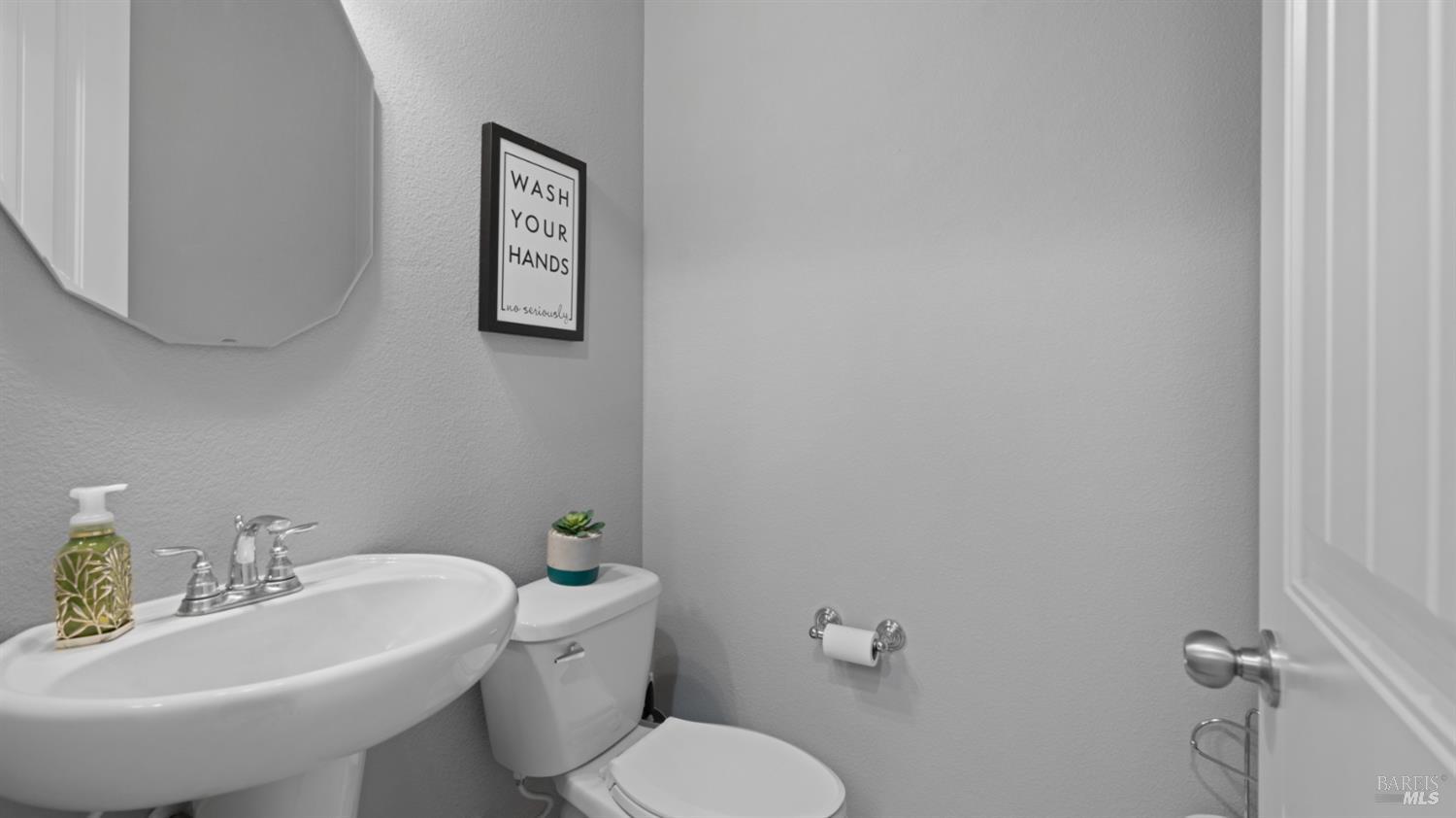 Detail Gallery Image 20 of 62 For 1157 N Station Dr, Vacaville,  CA 95688 - 4 Beds | 2/1 Baths