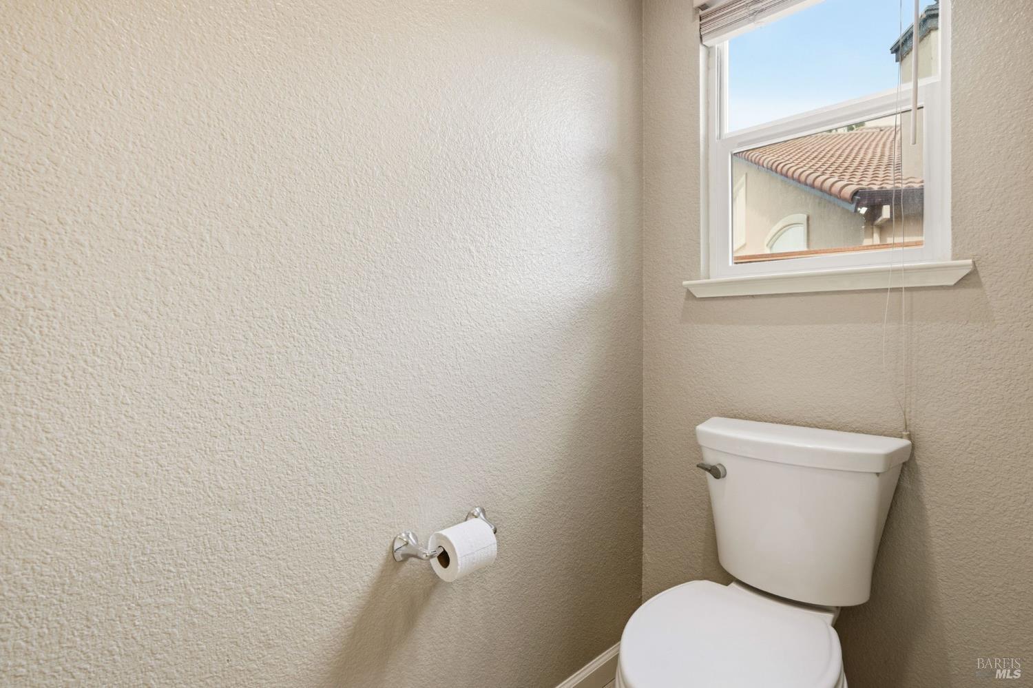 Detail Gallery Image 33 of 78 For 715 Antiquity Dr, Fairfield,  CA 94534 - 5 Beds | 2 Baths