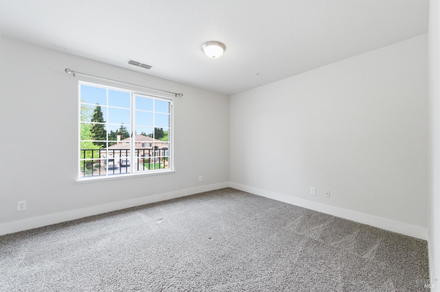 Detail Gallery Image 35 of 51 For 5226 Pavilion Ct, Fairfield,  CA 94534 - 5 Beds | 3/1 Baths