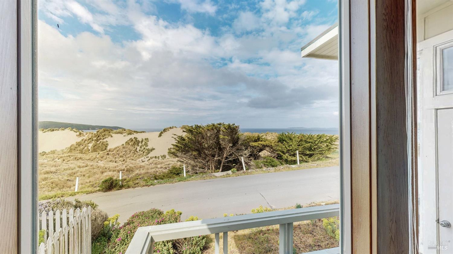 Detail Gallery Image 23 of 56 For 41 Cliff St, Dillon Beach,  CA 94929 - 2 Beds | 1 Baths