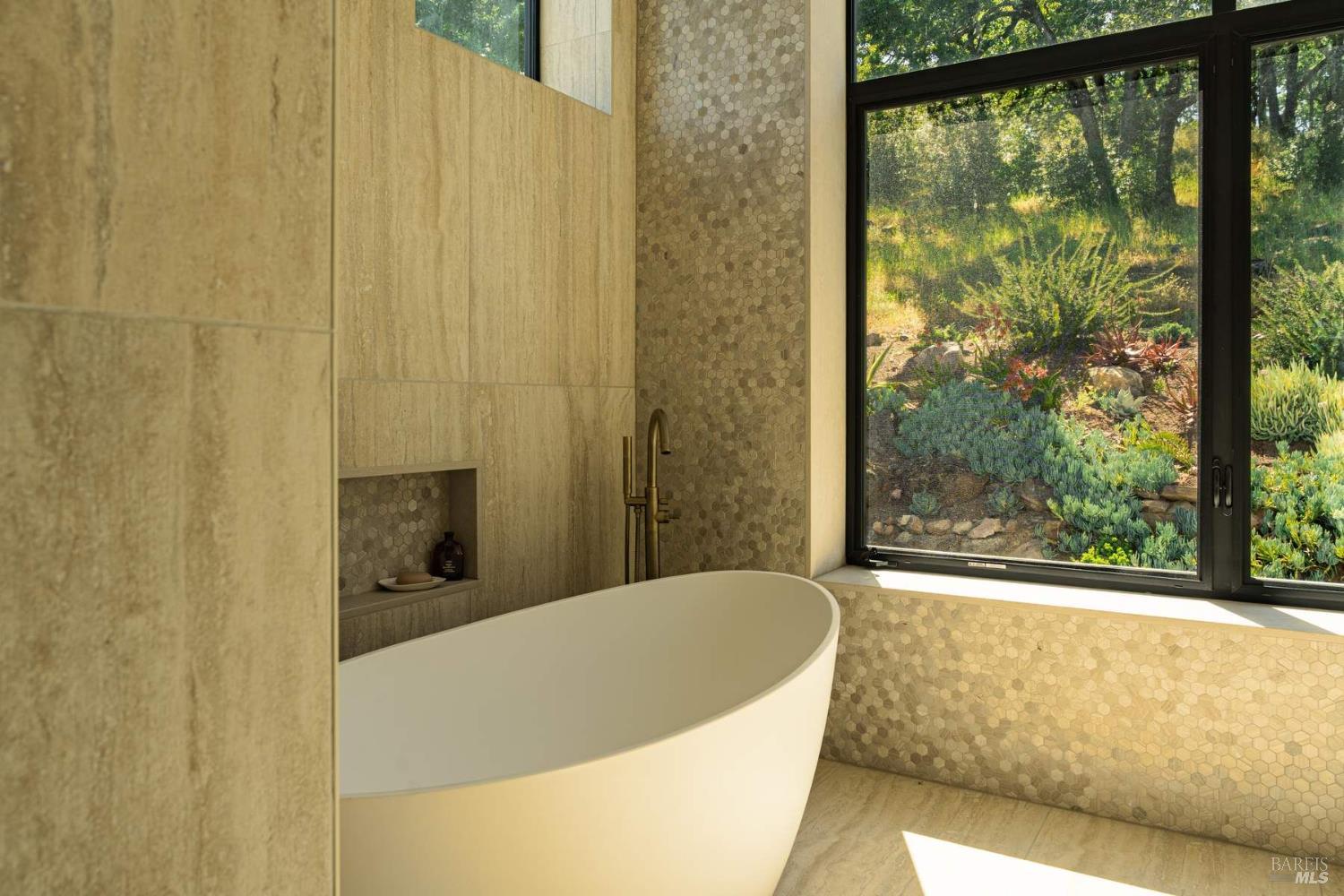 Detail Gallery Image 26 of 50 For 2900 Wild Turkey Run, Santa Rosa,  CA 95404 - 5 Beds | 7/1 Baths