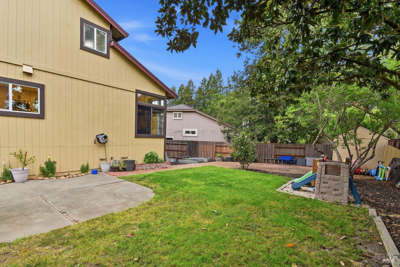 Detail Gallery Image 34 of 38 For 8270 Honor Pl, Cotati,  CA 94931 - 4 Beds | 2/1 Baths